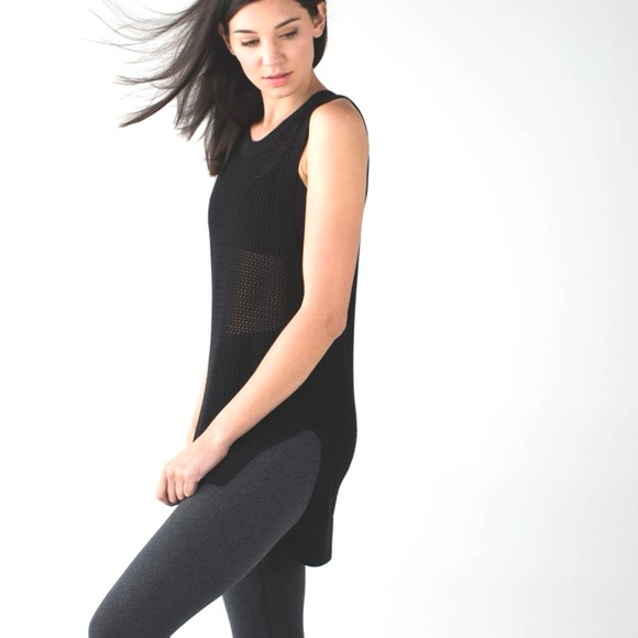 *rare* LULULEMON Simply the Vest Open Knit Sweater Tunic — S — Black - Picture 2 of 3